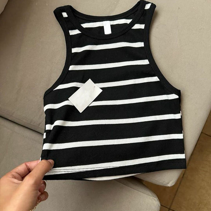 Damer sporty crop topp med moderne striper Skjora