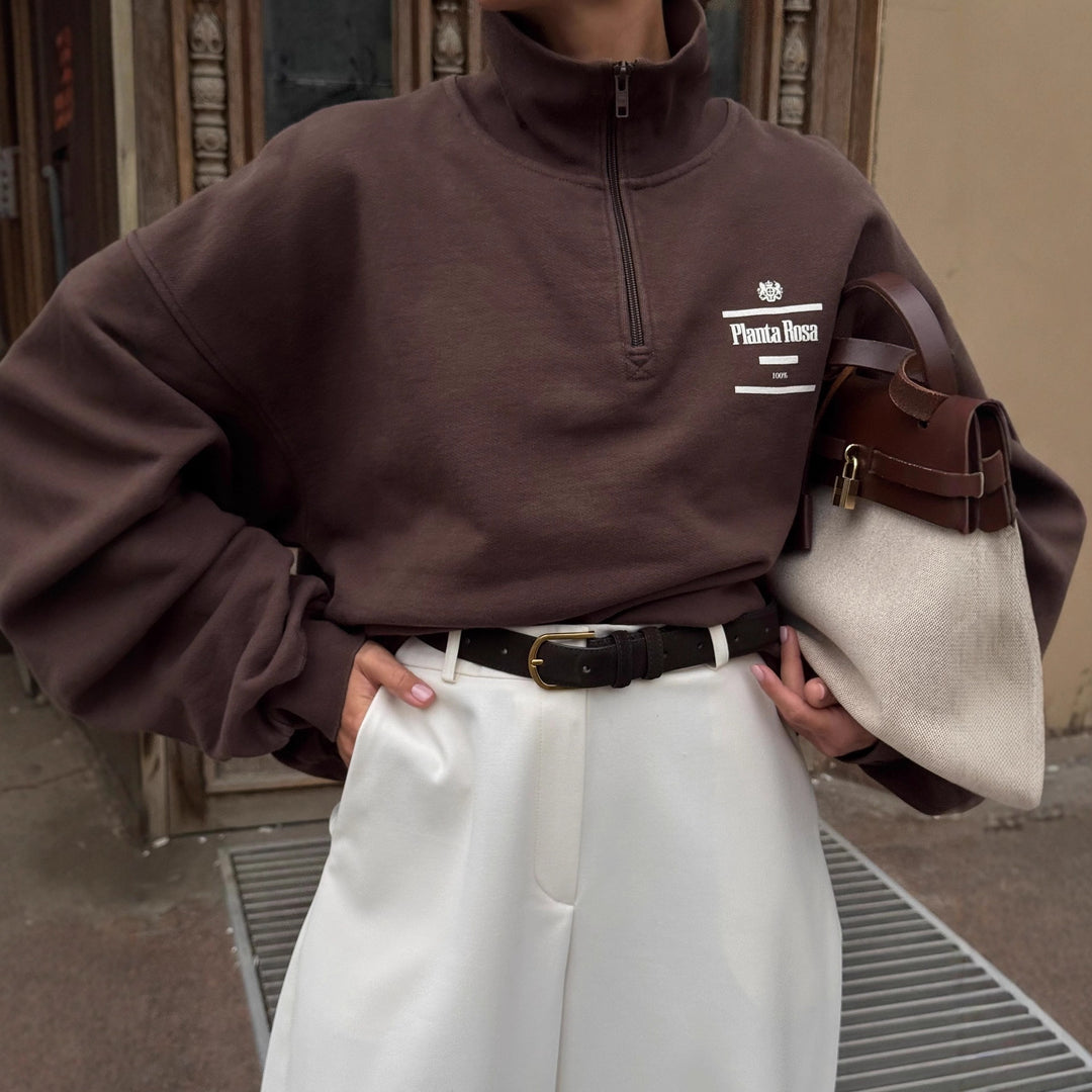 Women's streetwear sweatshirt with high collar and half zip closure Skjora