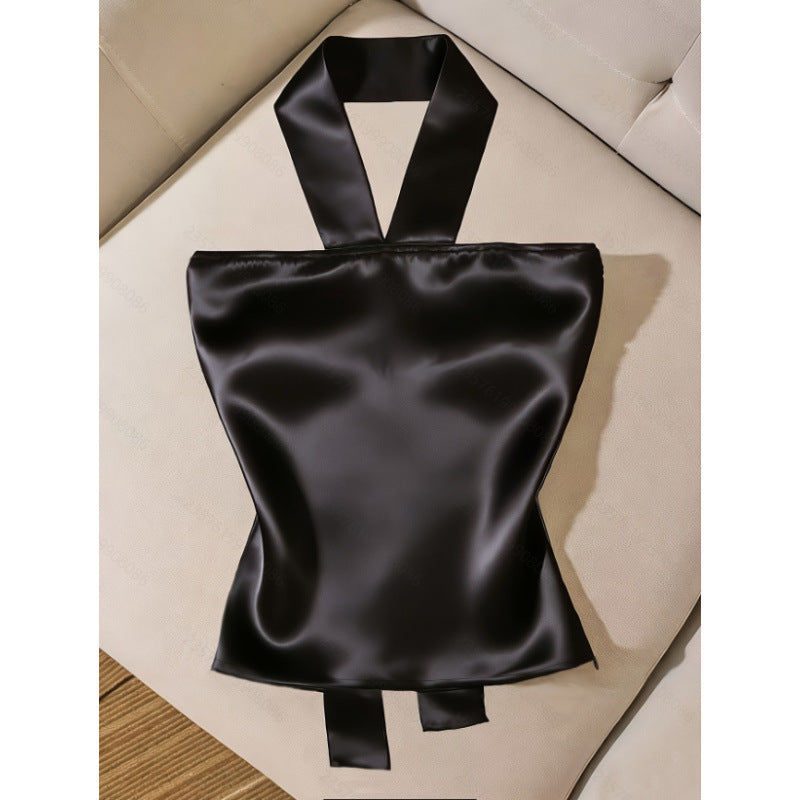 Damer Elegant topp med stilig slipsdesign og glitrende smykke detalj Skjora