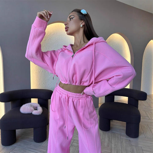 Damer Cropped Hoodie og brede Sweatpants Combo Skjora