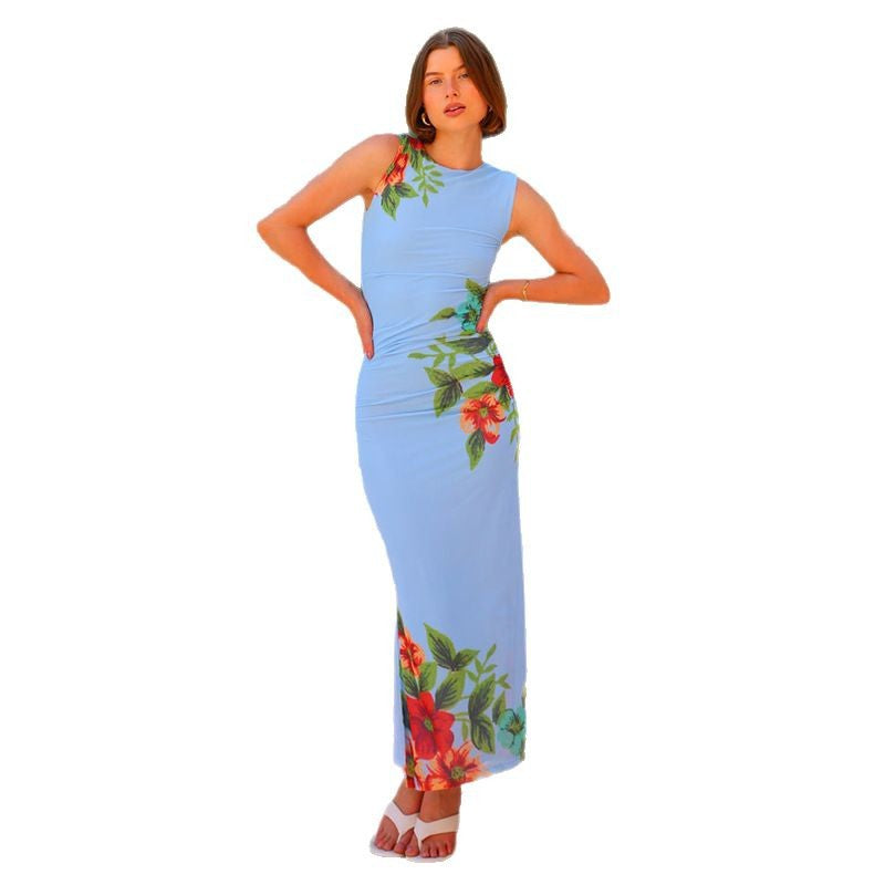 Dame maxi-kjole med blomstertrykk og figursmigrende snitt