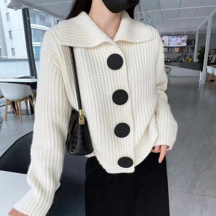 Dame cardigan med oversized passform og store knapper Skjora