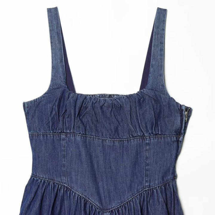 Dame jeans maxikjole med romantisk snitt og volangdetaljer Skjora