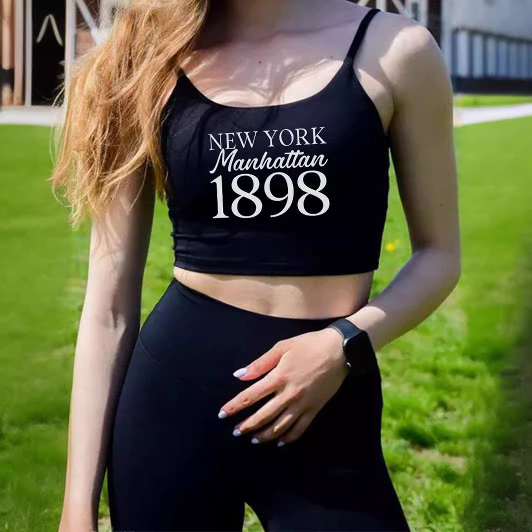 Dame Crop-Top med kreativ tekst og fine stropper Skjora