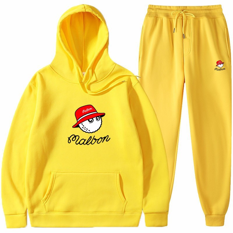 Dame hoodie sett for kvinner med leken grafisk design og praktiske lommer Skjora