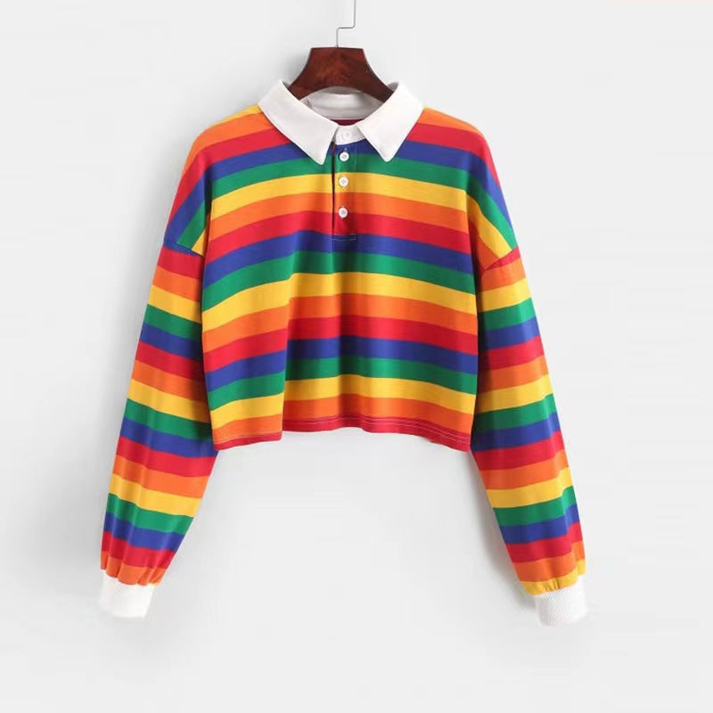 Kvinne Cropped Polo Skjorte med Fargerike Striper og Løs Passform Skjora