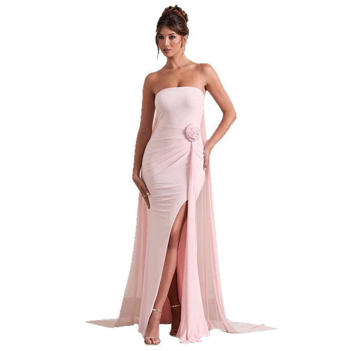 Dame Off-Shoulder Kveldsdrakt med stilfull drapering og forførende splitt Skjora
