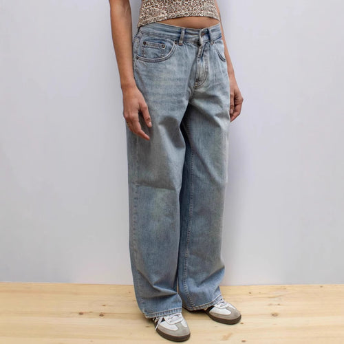 Dame vidde jeans med avslappet snitt og frayed kant Skjora