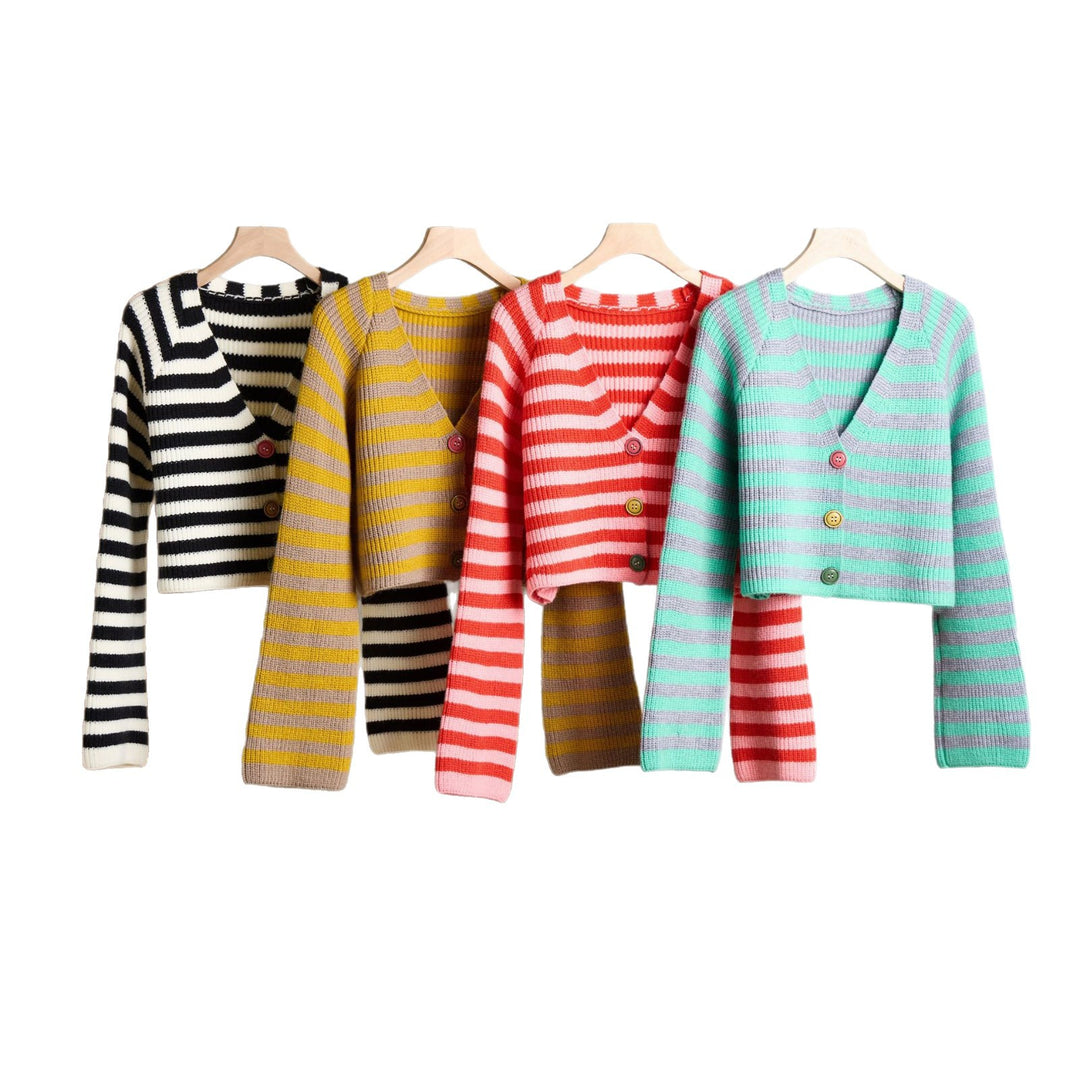 Dame cardigan med fargerik knappedesign og avslappet snitt Skjora