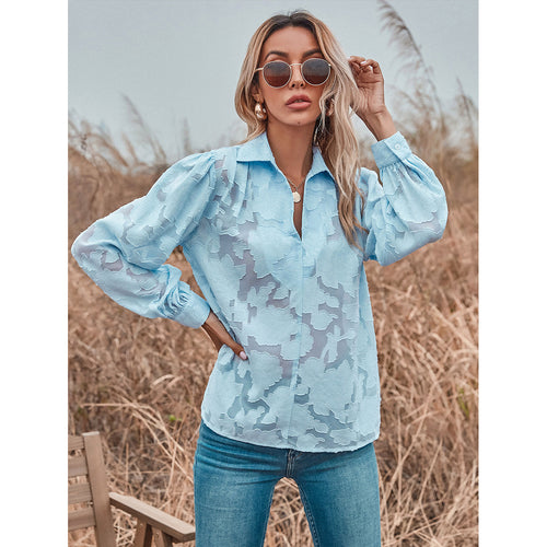 Damebluse med ballongformede ermer og blomsterdesign Skjora