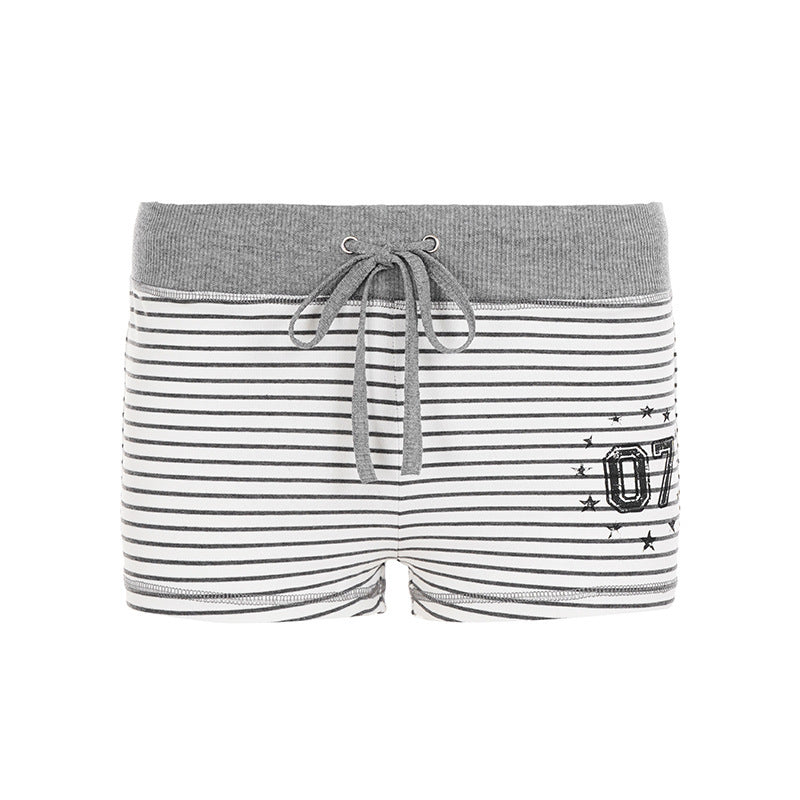 Dame fritids shortser med raffinerte stripemønster og elastisk liv Skjora