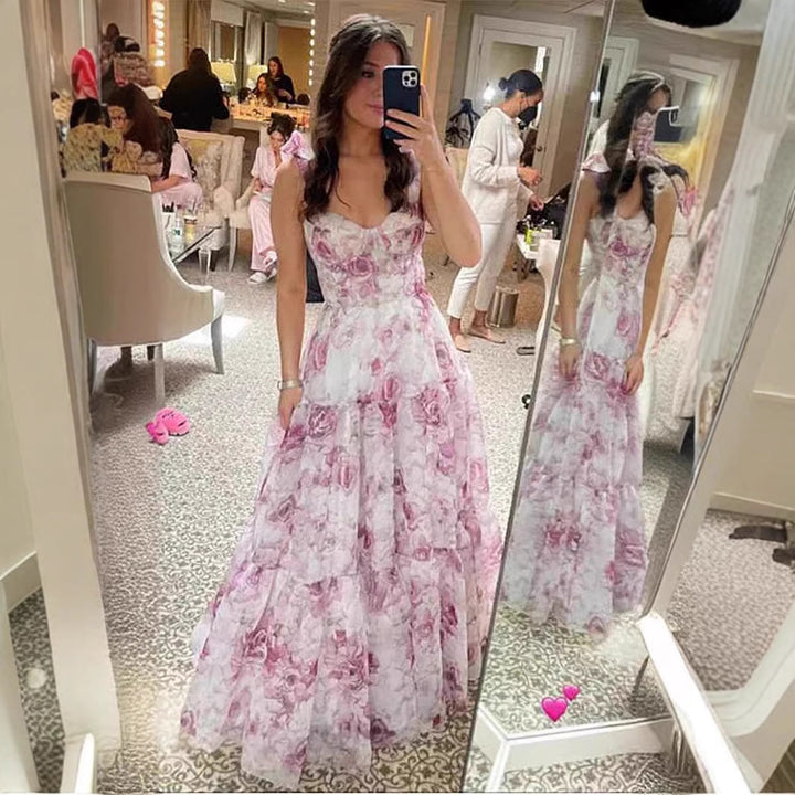 Damer Elegant Maxi Kjole med Blomsterdetaljer og Rynkede Stropper Skjora