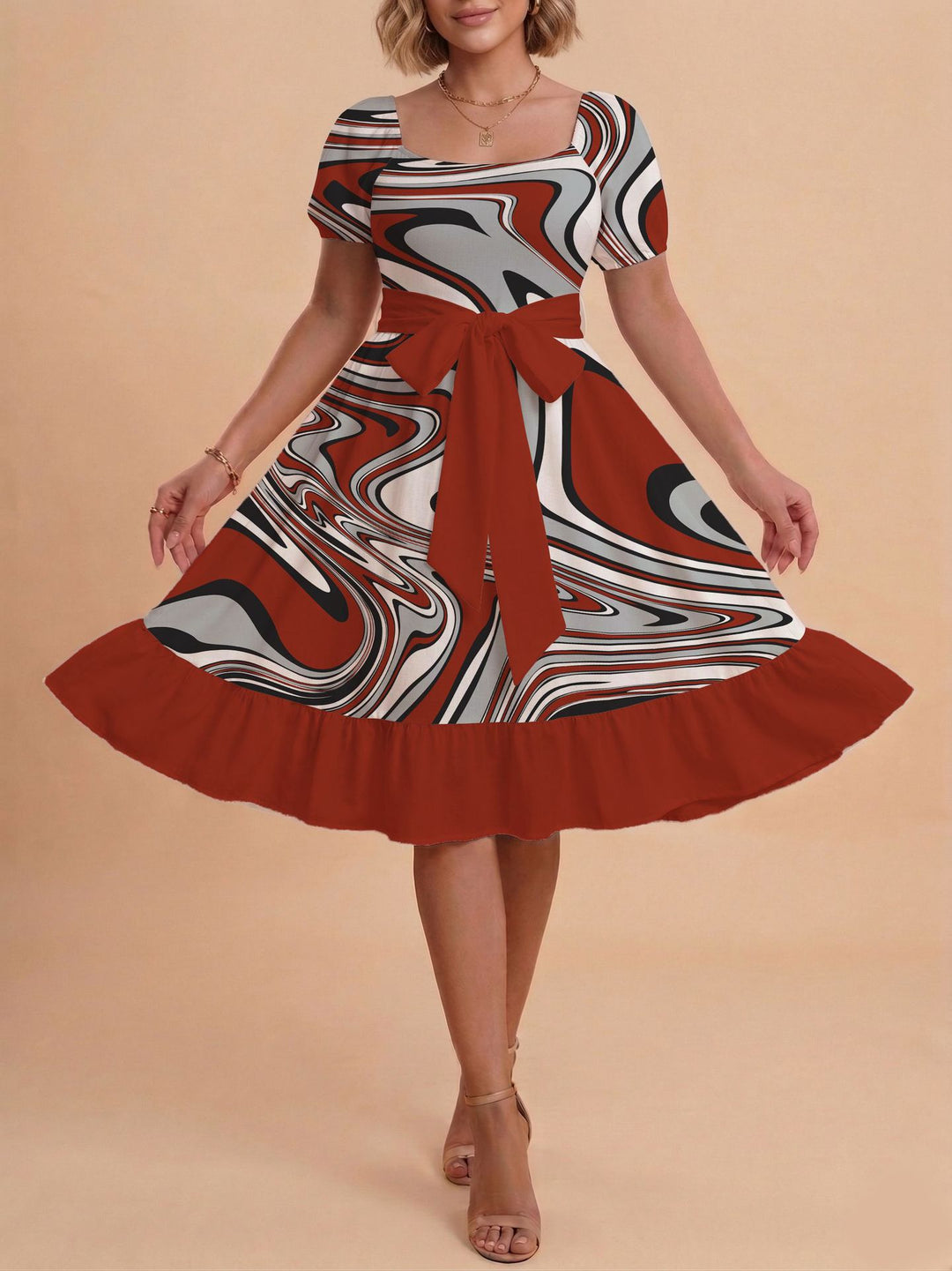 Damen Verspieltes Maxikleid mit Bärenmuster und taillierbarem Band Skjora
