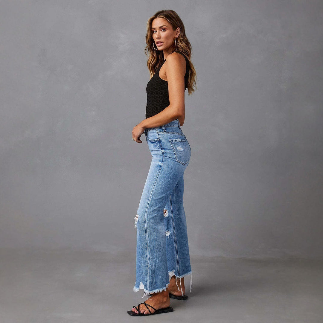 Dame Flared Jeans med stilige rift detaljer og frynsete hem Skjora