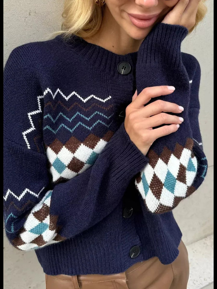 Dame cardigan med moderne diamants mønster og knappeåpning Skjora