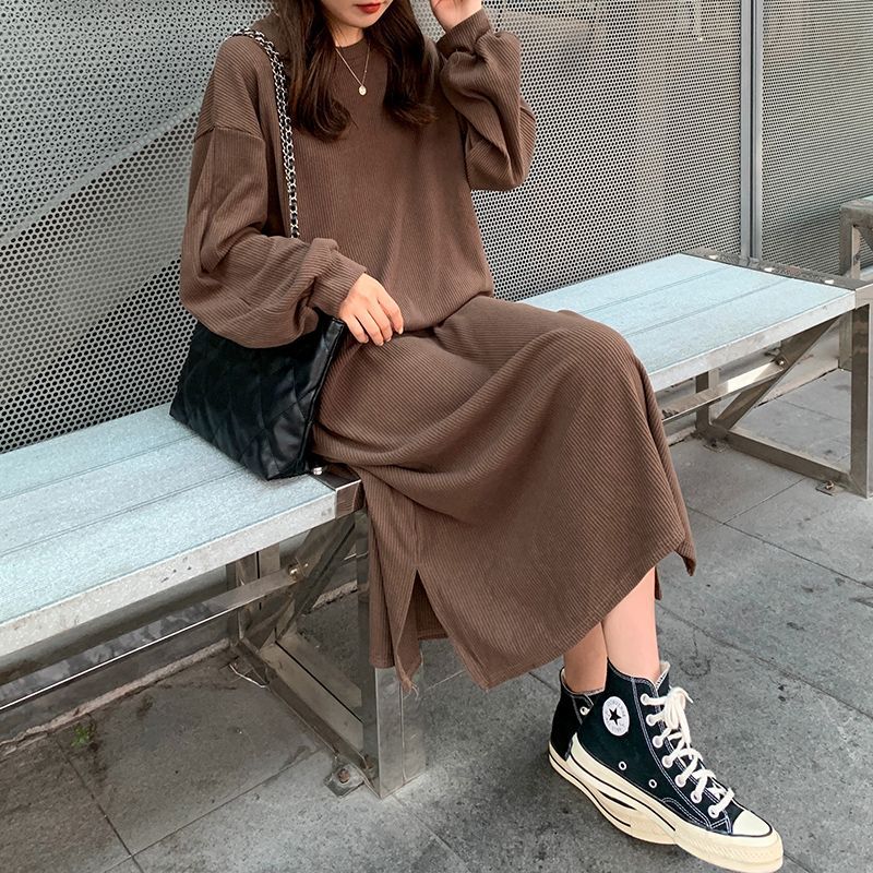 Kvinne Elegant Maxi Kjole med Lange Ermer og Teksturert Design