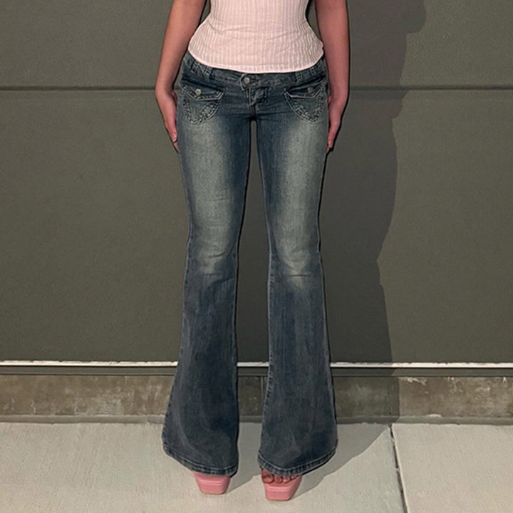 Dame Flared Jeans i klassisk snitt med dekorative lommer Skjora