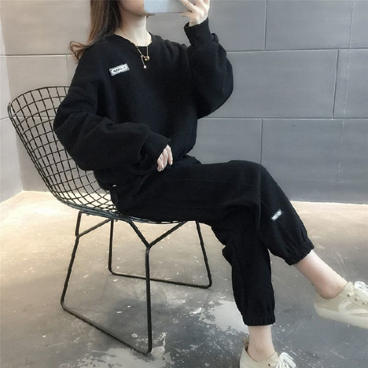 Dame sporty fritidssett med casual snitt og praktiske sidelommer Skjora
