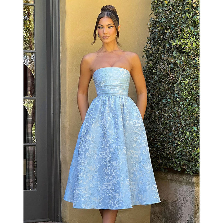 Dame off-shoulder A-linje kjole med luksuriøst blomstermønster Skjora