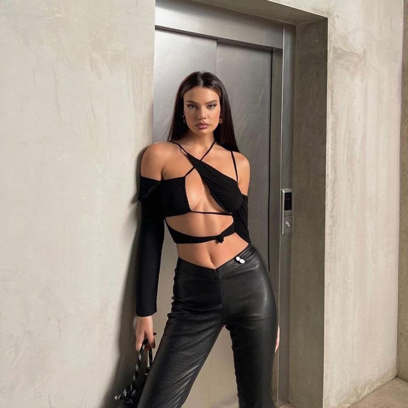 Dame figurtilpasset Cut-Out topp med asymmetrisk design Skjora