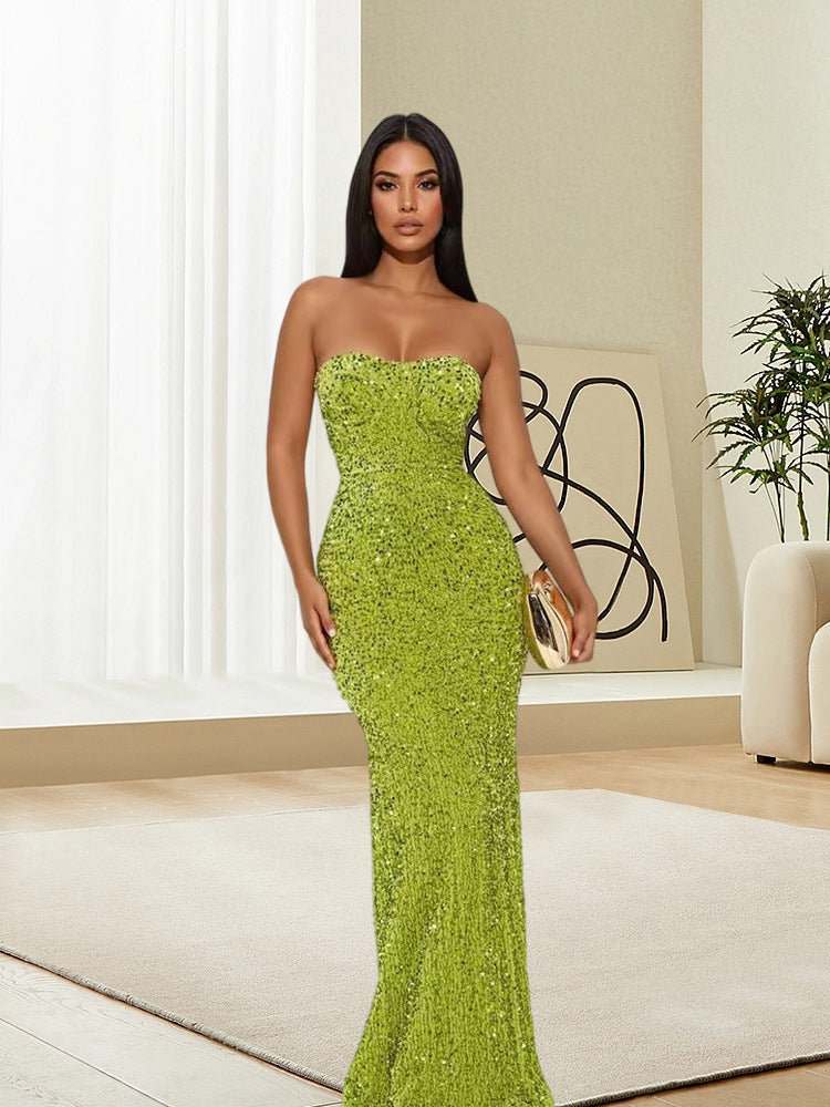 Kvinne Shimmering Kveldsdress med Slim Fit og Glamorous Bustier Top