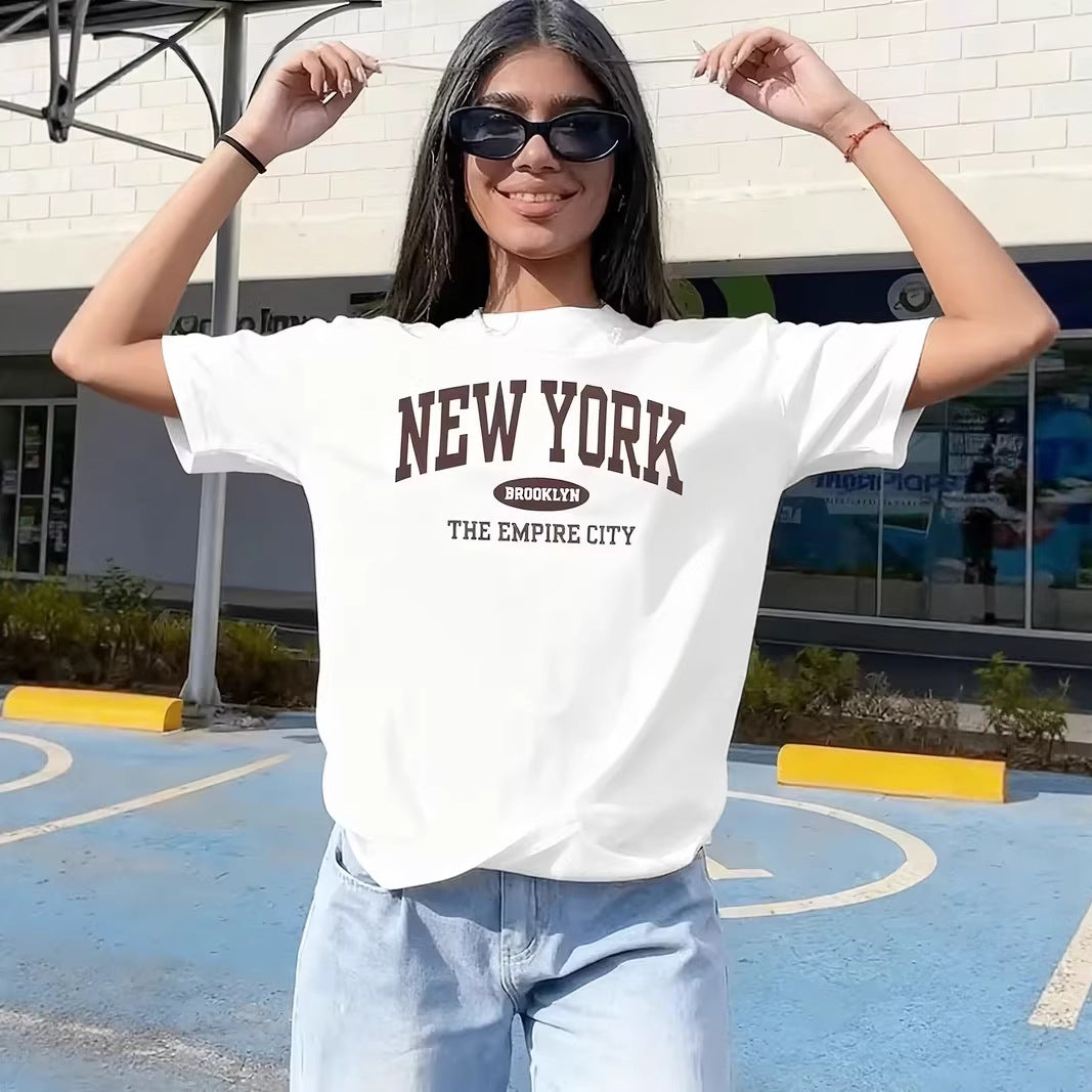 Damer avslappet oversized T-skjorte med New York-merking Skjora