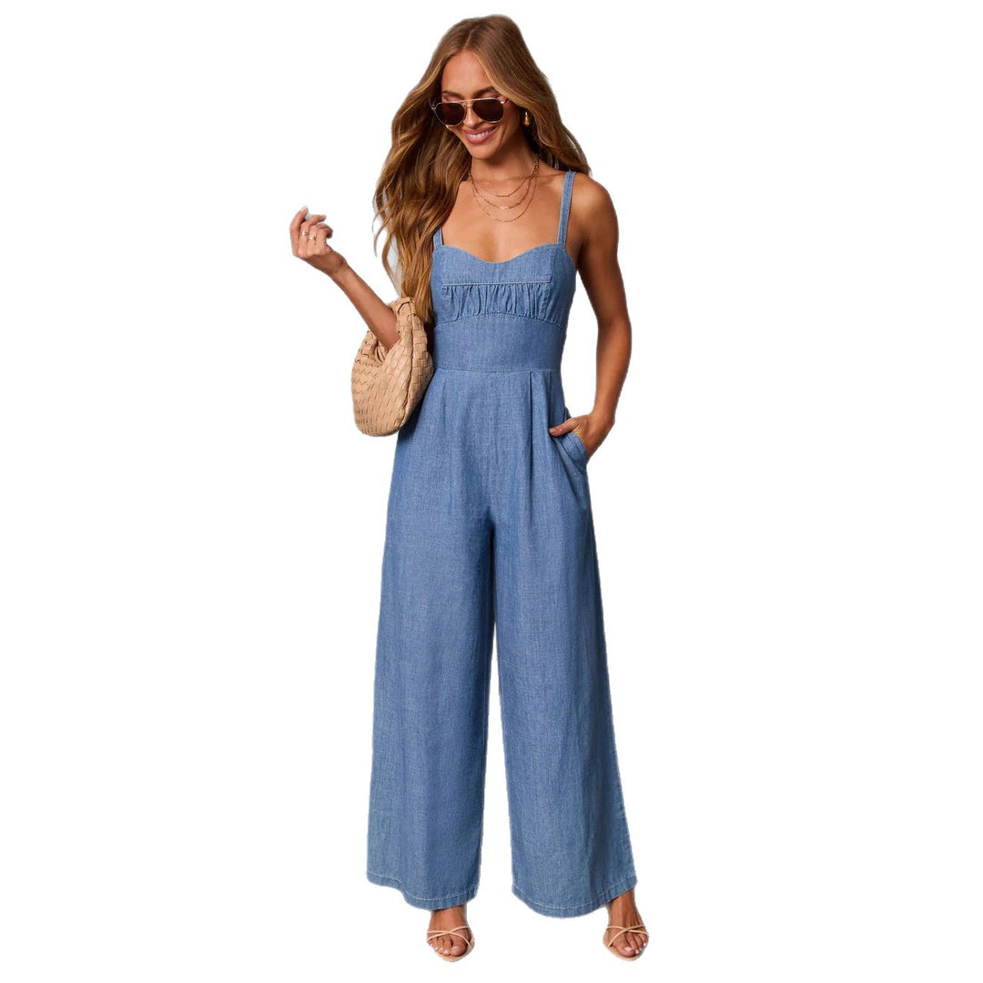 Kvinnens uformelle denim jumpsuit med elegant bustier topp og vide ben