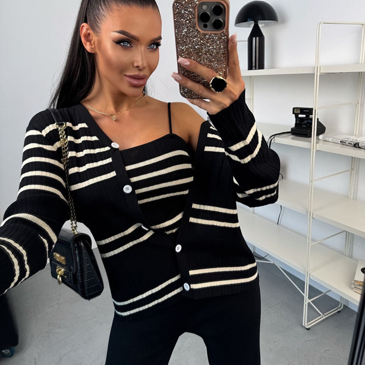 Kvinne elegante strikkede topper med bred snitt og brede striper Skjora