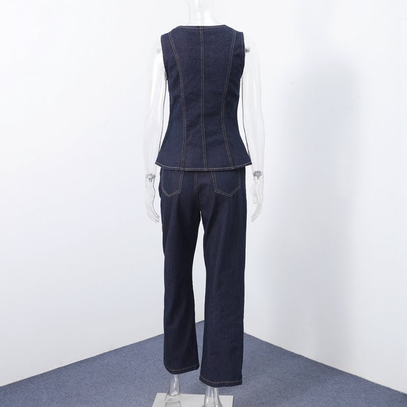 Dame Jeans-Overall med innsnørt silhuett og elegante knappedetaljer