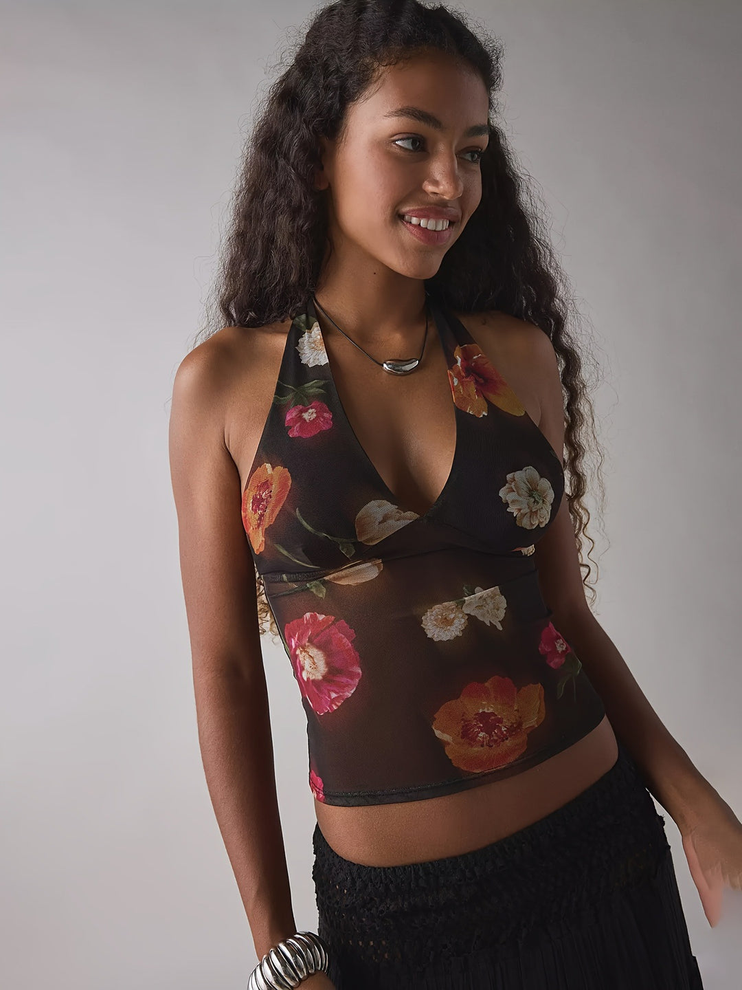 Women's Elegant and close-fitting top in a trendy pattern Skjora