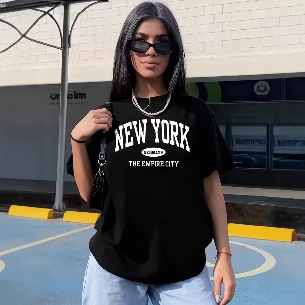 Damer avslappet oversized T-skjorte med New York-merking Skjora