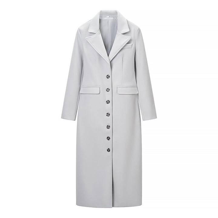 Kvinne Elegant trenchcoat i minimalistisk design med praktiske lommer Skjora