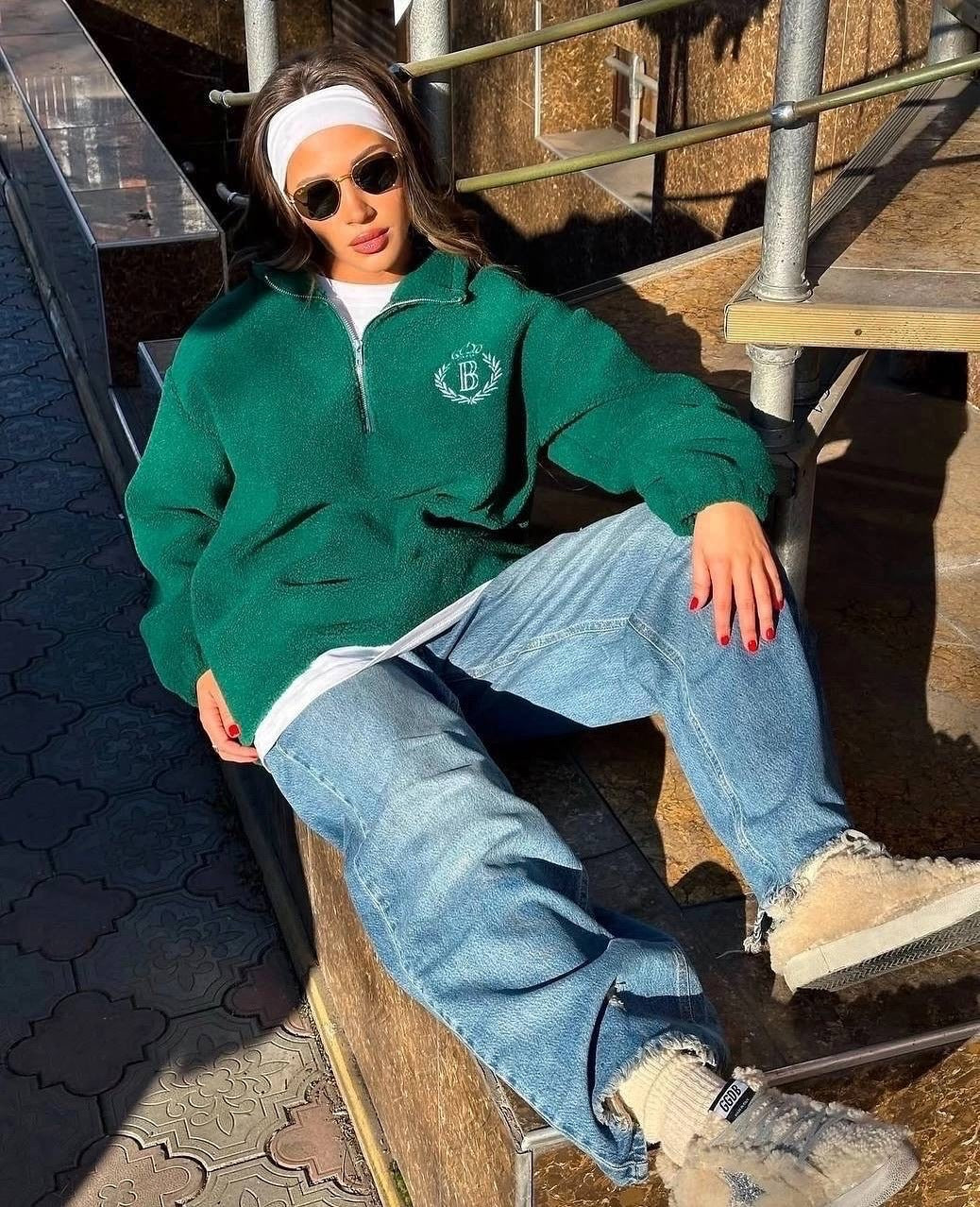 Dame oversized fleece genser med glidelås og brodert logo Skjora