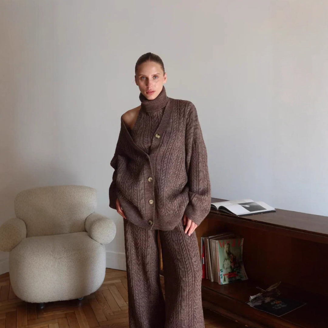 Damer strikket loungewear sett med løs passform og koselige detaljer Skjora