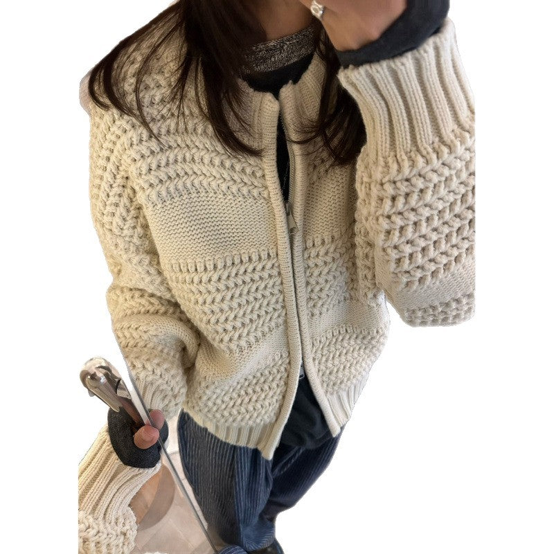 Kvinnelig komfortabel cardigan med teksturert design Skjora