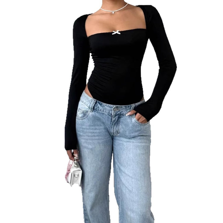 Dame Figurtiltende Langermet Bodysuit med elegant utringning Skjora