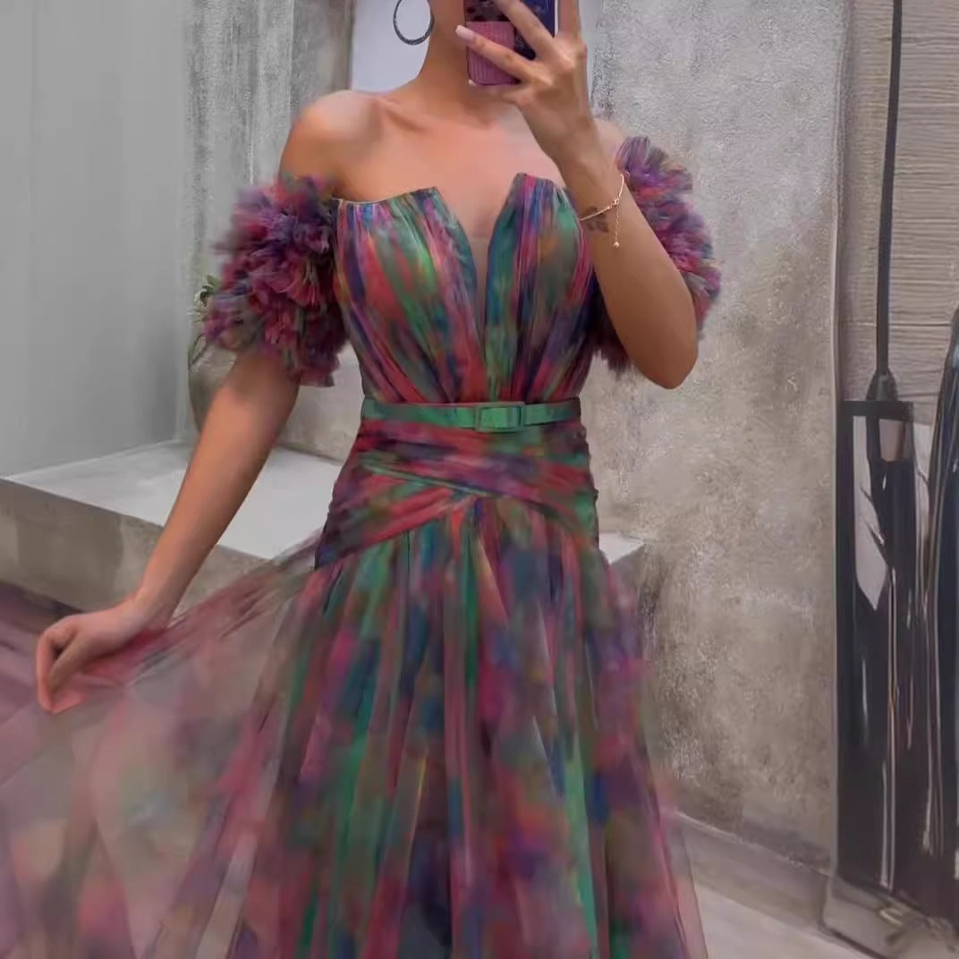 Damer Elegant Maxi Kjole med Av-Skuldre Design og Fargerike Volanger Detaljer