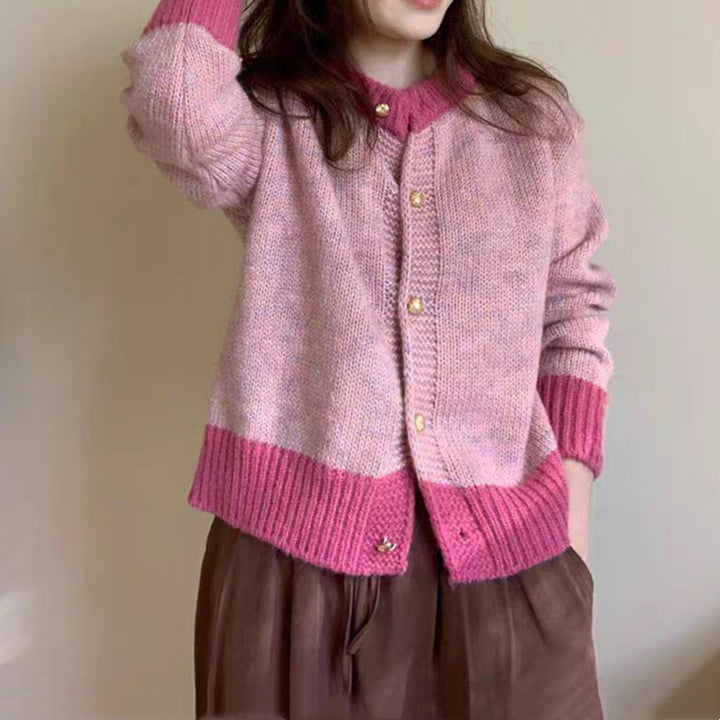 Dame cardigan med kontrasterende mansjetter og knappdetaljer Skjora