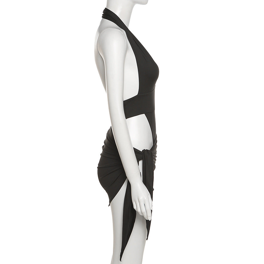 Dame badedrakt med dyp V-hals og trendy cut-out Skjora