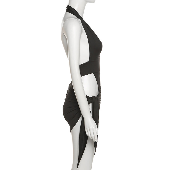Dame badedrakt med dyp V-hals og trendy cut-out Skjora