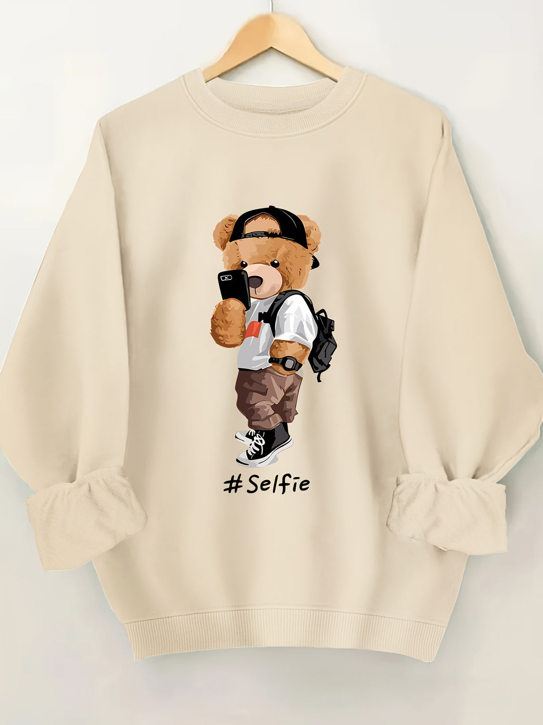 Dame sweatshirt med kunstnerisk bjørnedesign og avslappet passform Skjora