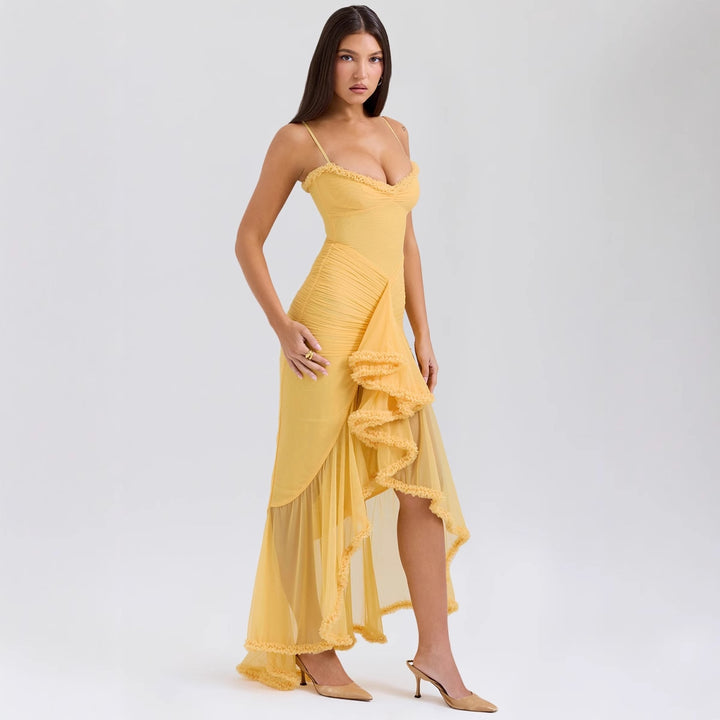 Kvinne bodycon kveldantrekk med volanger og sidesplit Skjora