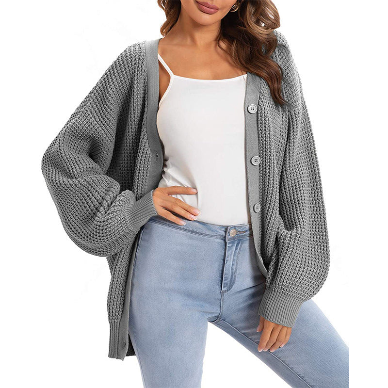Kvinnes chunky strikket cardigan med en avslappet passform Skjora