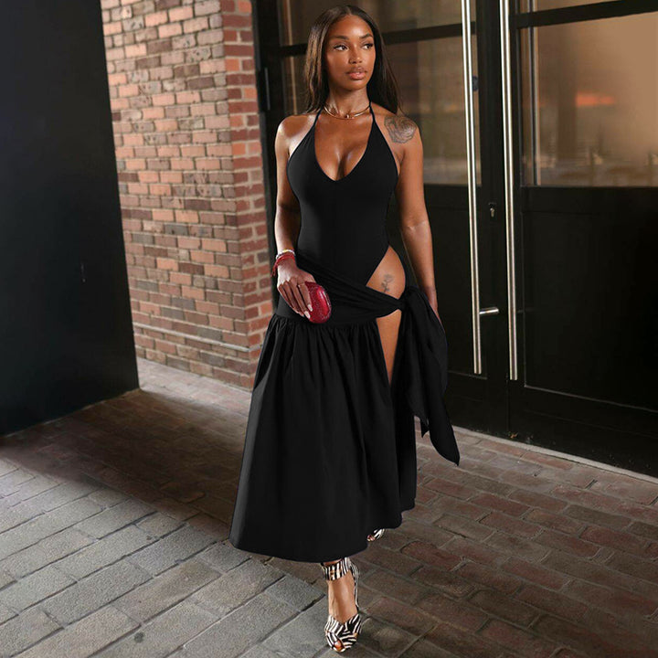 Dame Maxi-kjole med elegant omslagsdesign og sidedelt slit Skjora