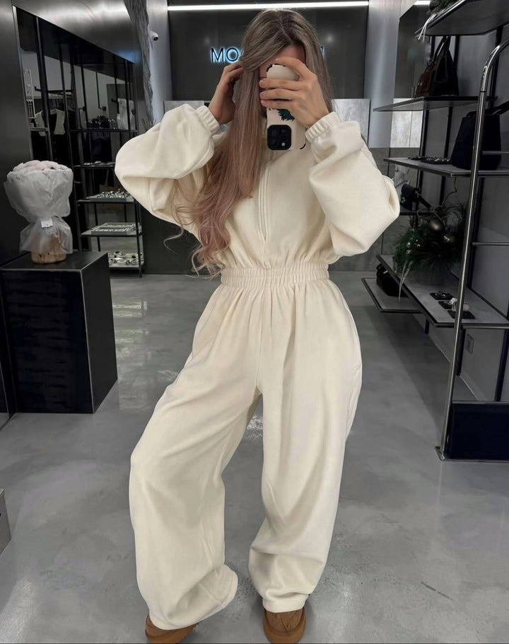 Kvinne fleece jumpsuit med høy krage og praktisk glidelås Skjora
