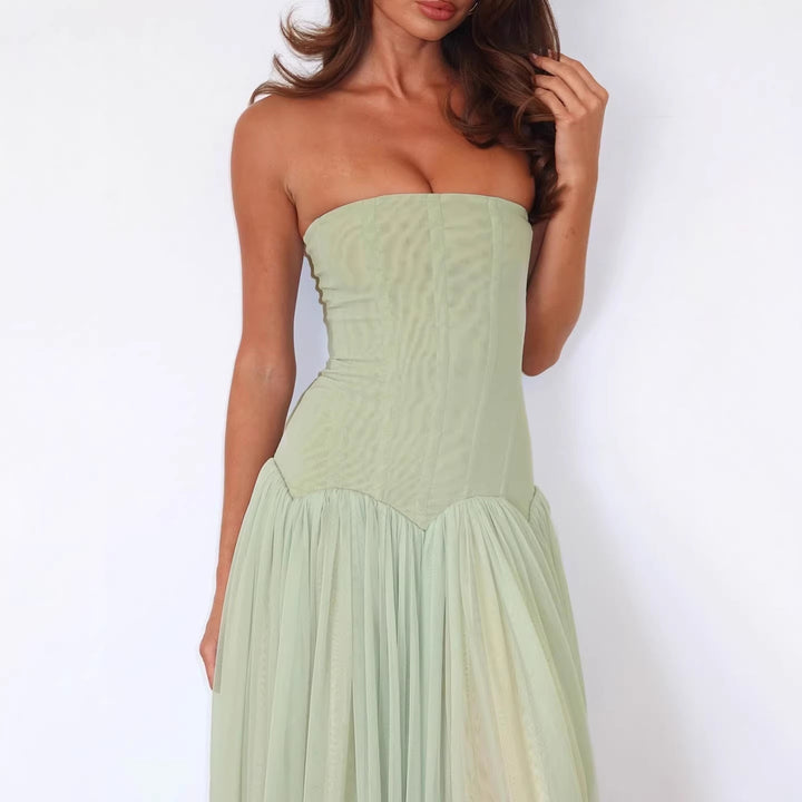 Dame elegant, strapless maxikjole med flytende tyllskjørt Skjora