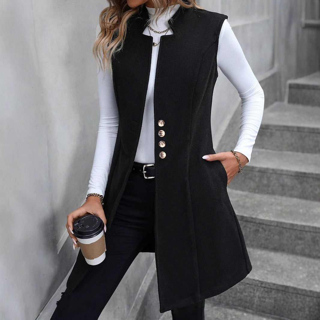 Kvinnens elegante vest med knappdetaljer Skjora