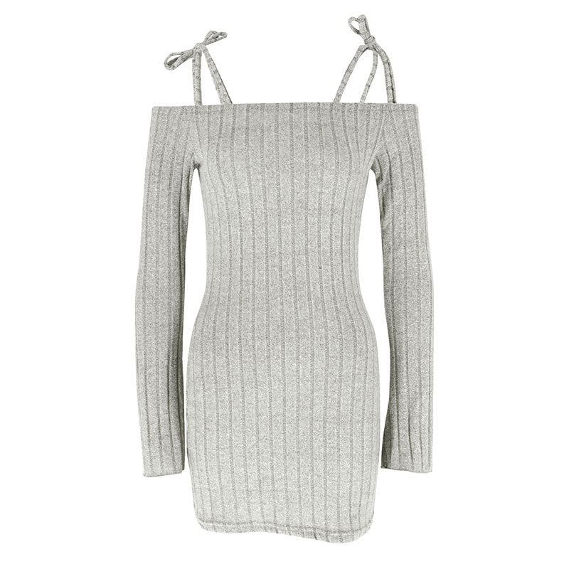 Dame Off-Shoulder Minikjole med volangdetaljer og fin ribbestrikk Skjora