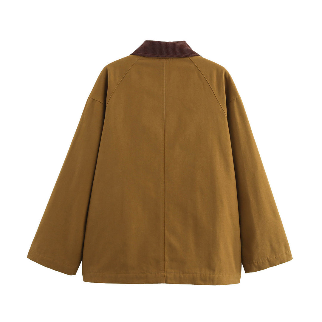 Kvinnes fashion utility jacket med lappe lommer og gulrot krage Skjora