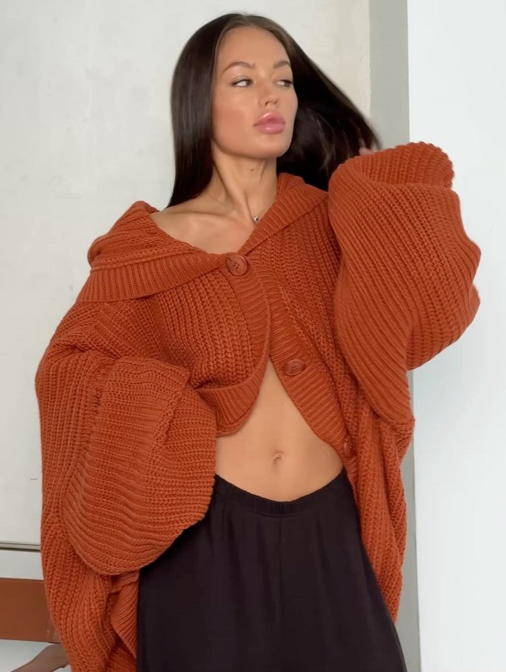 Dame oversized cardigan med knappedesign og mykt materiale Skjora